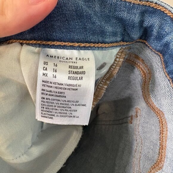 American Eagle Low-Rise Flare Women's Medium Wash Envelope Pocket Jeans Size 16 - Picture 13 of 13